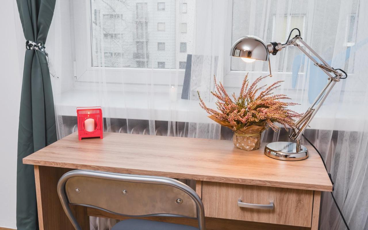 Sunshine Parkside Hideaway - 3 Bedroom - By Upstairs Kraków Eksteriør billede